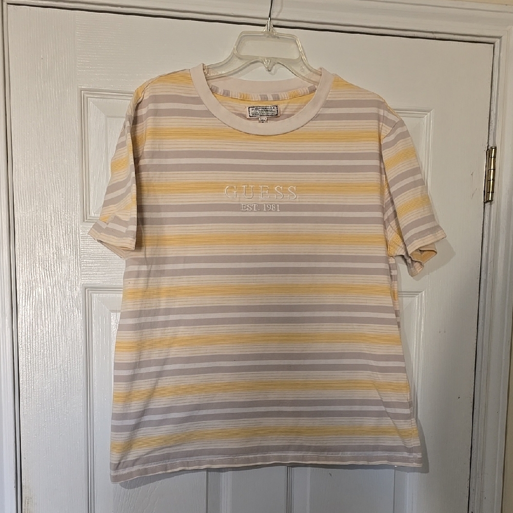 VINTAGE Guess MENs Striped Yellow and White T-Shirt - Size Medium